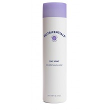 Очищаюча міцелярна вода Day Away Micellar Beauty Water